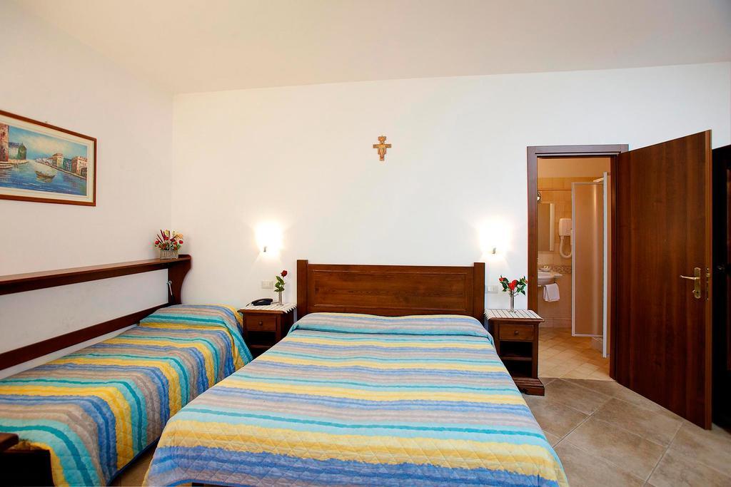 Hotel Da Angelo Assisi Kültér fotó