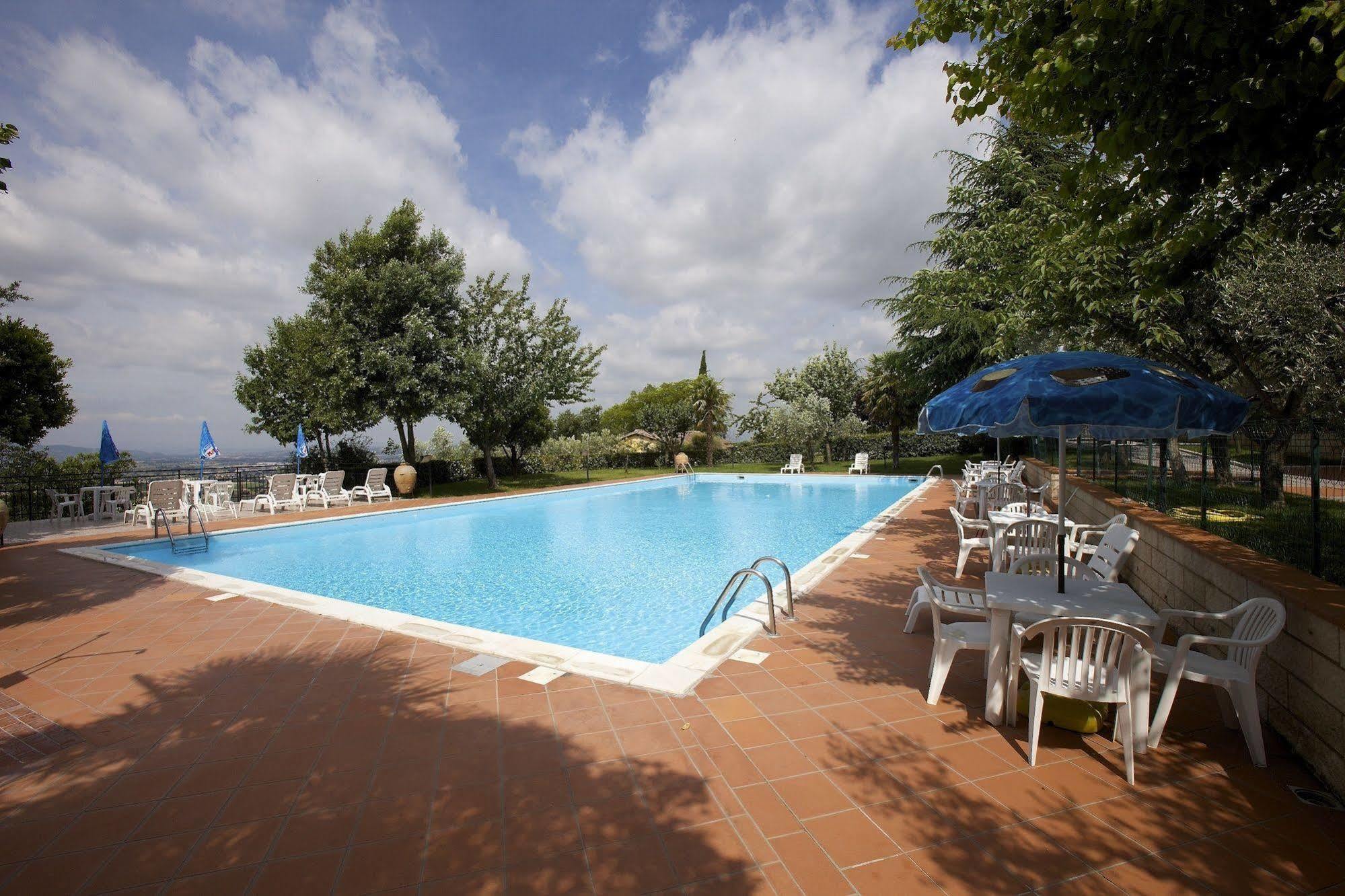 Hotel Da Angelo Assisi Kültér fotó