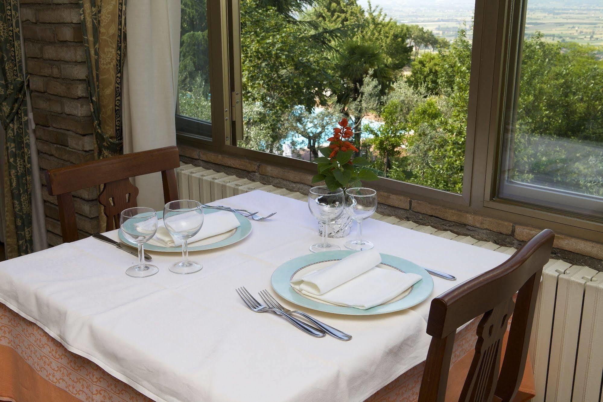 Hotel Da Angelo Assisi Kültér fotó